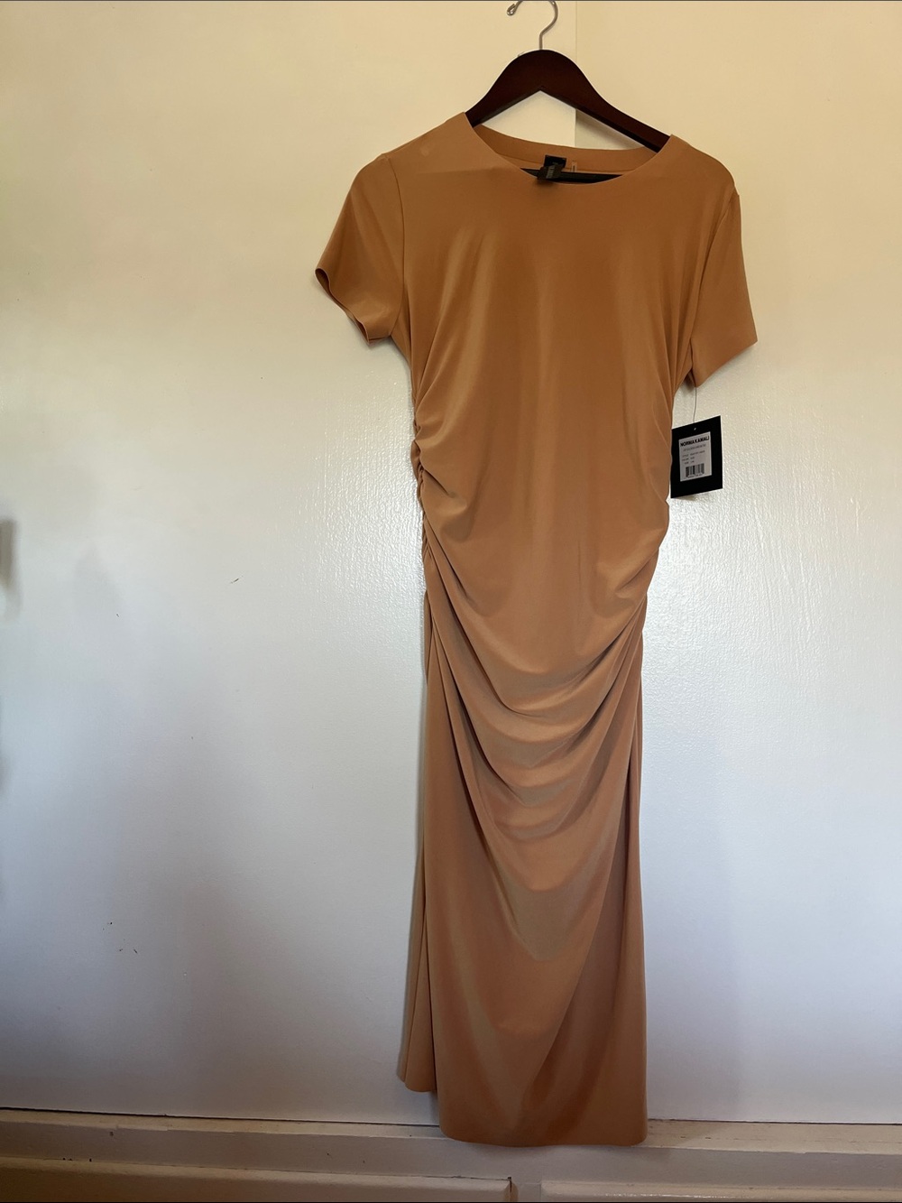 NWT Norma Kamali Camel Ruched Short-Sleeve Midi Dress
